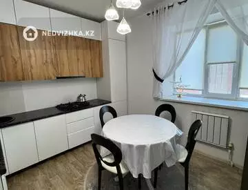 2-комнатная квартира, этаж 9 из 9, 61 м², миниатюра 5