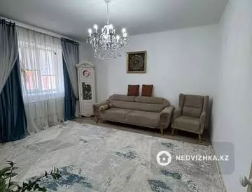 2-комнатная квартира, этаж 9 из 9, 61 м², миниатюра 4