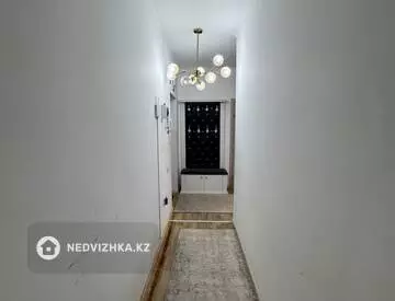 2-комнатная квартира, этаж 9 из 9, 61 м², миниатюра 8