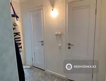 2-комнатная квартира, этаж 3 из 5, 53 м², миниатюра 7