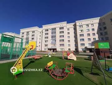 2-комнатная квартира, этаж 7 из 7, 60 м², миниатюра 1