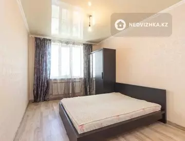 2-комнатная квартира, этаж 7 из 7, 60 м², миниатюра 11