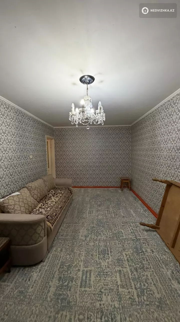 2-комнатная квартира, этаж 3 из 5, 43 м²