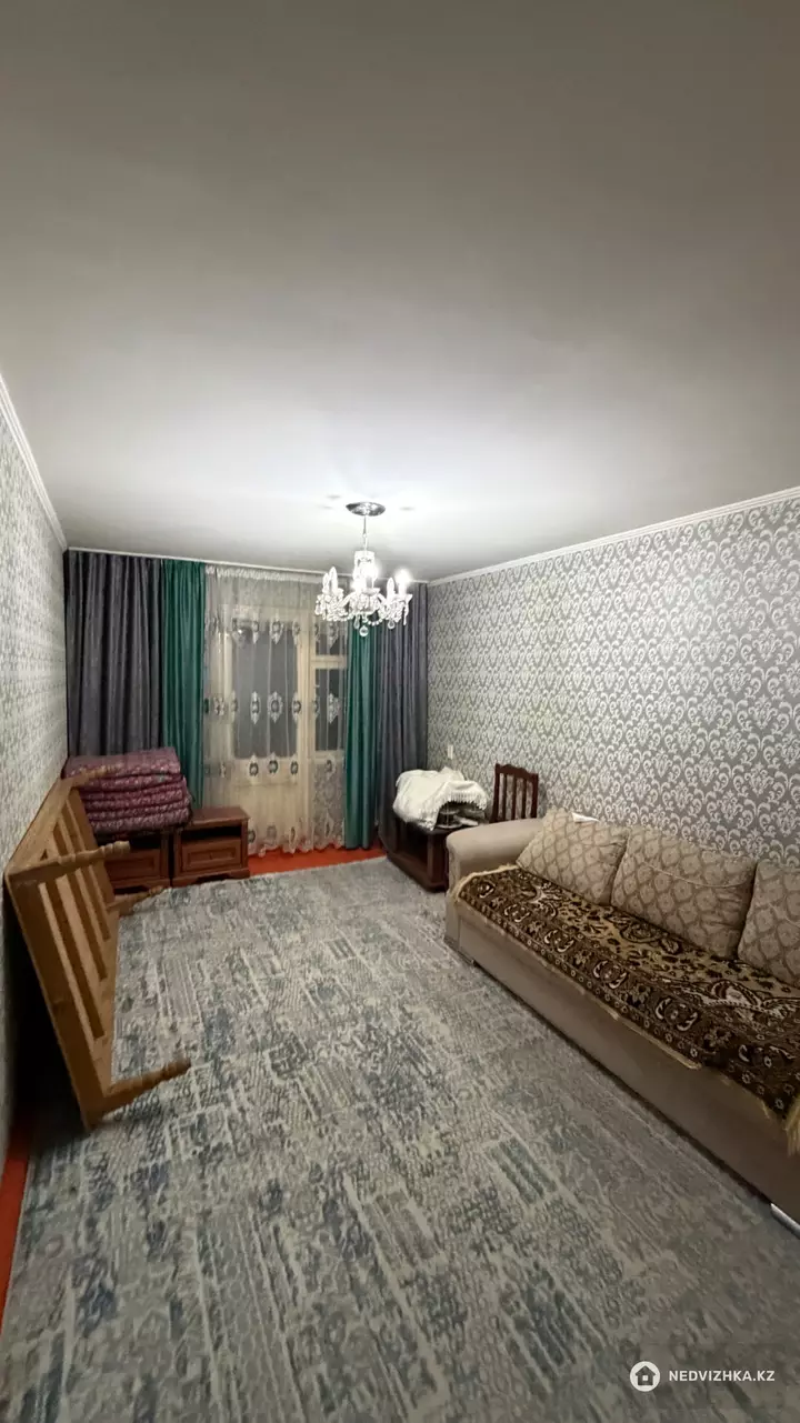 2-комнатная квартира, этаж 3 из 5, 43 м², фотография 2