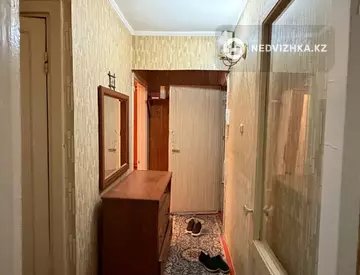 2-комнатная квартира, этаж 3 из 5, 43 м², миниатюра 4