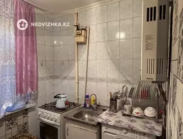 2-комнатная квартира, этаж 3 из 5, 43 м², миниатюра 8