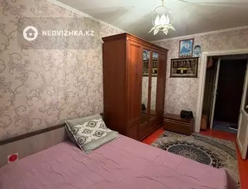 2-комнатная квартира, этаж 3 из 5, 43 м², миниатюра 10