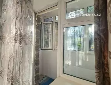 2-комнатная квартира, этаж 1 из 6, 62 м², миниатюра 5