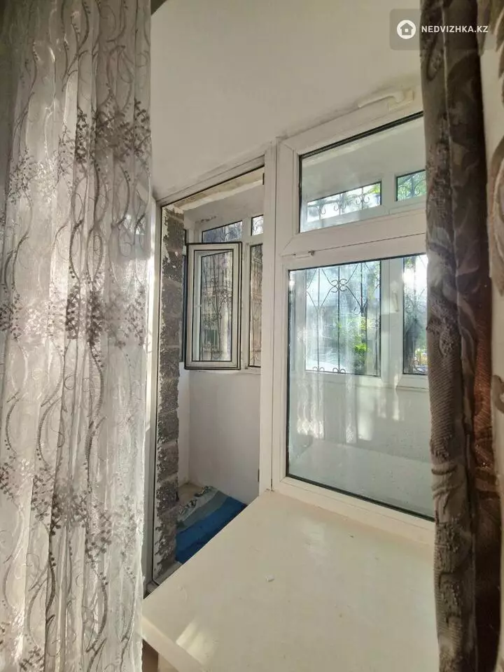 2-комнатная квартира, этаж 1 из 6, 62 м², фотография 5