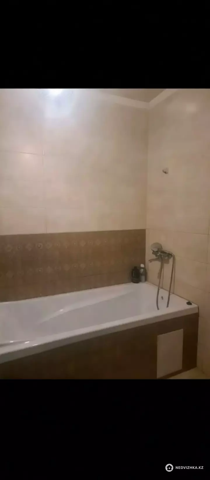 3-комнатная квартира, этаж 15 из 15, 94 м², На длительный срок, фотография 4