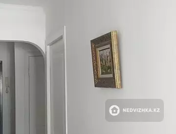 3-комнатная квартира, этаж 4 из 5, 57 м², миниатюра 4
