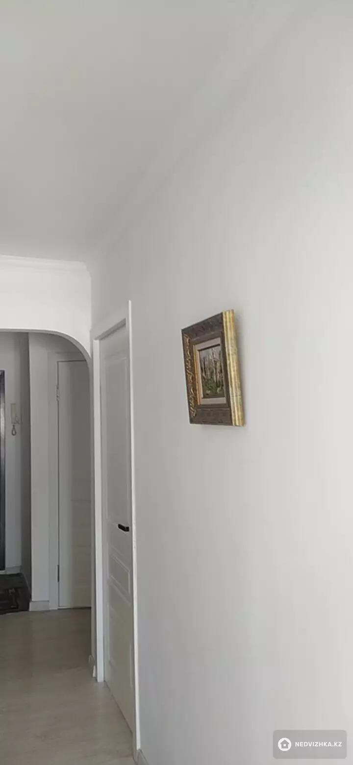 3-комнатная квартира, этаж 4 из 5, 57 м², фотография 4