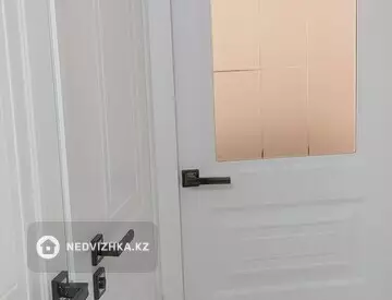 3-комнатная квартира, этаж 4 из 5, 57 м², миниатюра 5