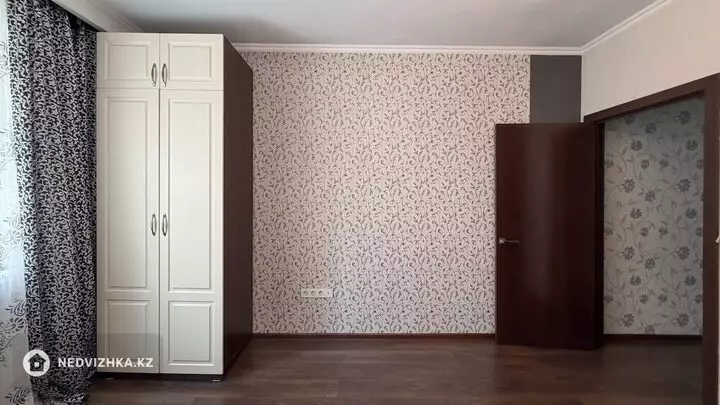 2-комнатная квартира, этаж 2 из 16, 80 м², фотография 5