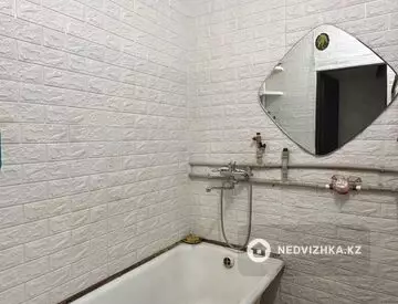 3-комнатная квартира, этаж 4 из 5, 61 м², миниатюра 9