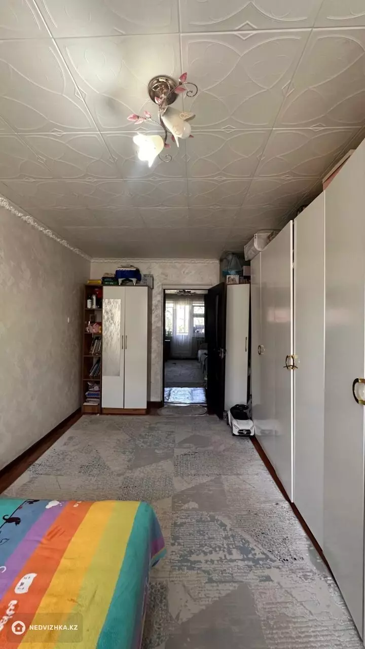 3-комнатная квартира, этаж 4 из 5, 61 м², фотография 4