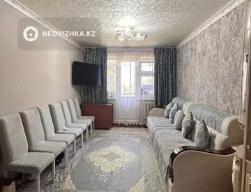 3-комнатная квартира, этаж 4 из 5, 61 м², миниатюра 1