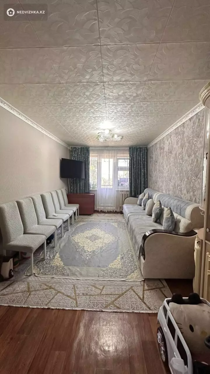 3-комнатная квартира, этаж 4 из 5, 61 м²