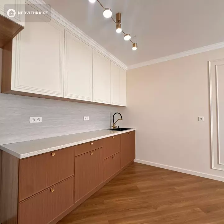 2-комнатная квартира, этаж 11 из 17, 42 м², фотография 5