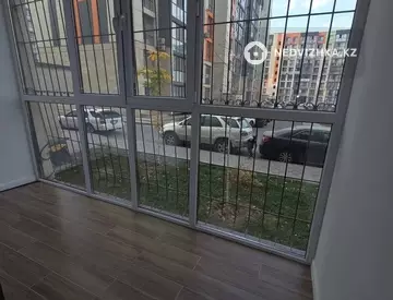 1-комнатная квартира, этаж 1 из 9, 48 м²
