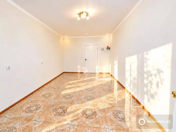 Офис, Магазин и др., этаж 1 из 9, 53 м², фотография 2