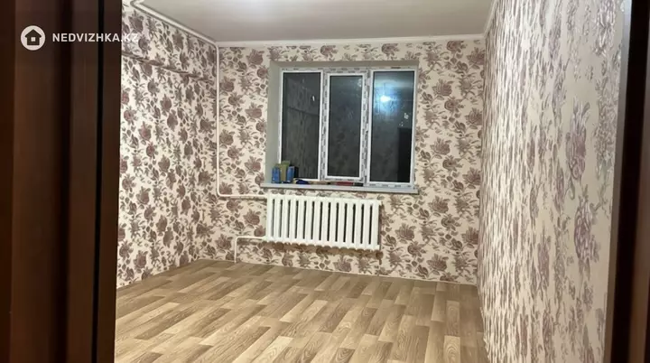 3-комнатная квартира, этаж 1 из 5, 68 м², фотография 2
