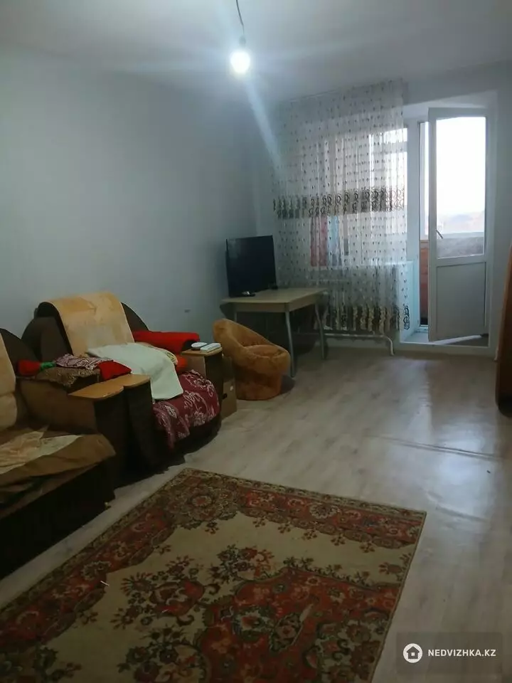 2-комнатная квартира, этаж 2 из 5, 57 м², фотография 2