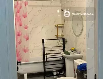 1-комнатная квартира, этаж 12 из 13, 43 м², На длительный срок