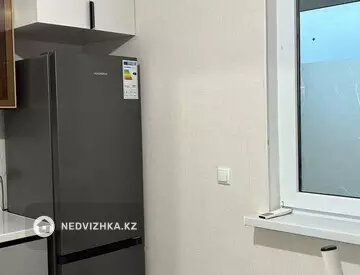 1-комнатная квартира, этаж 12 из 13, 43 м², На длительный срок