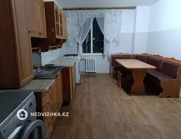 2-комнатная квартира, этаж 6 из 9, 85 м², На длительный срок