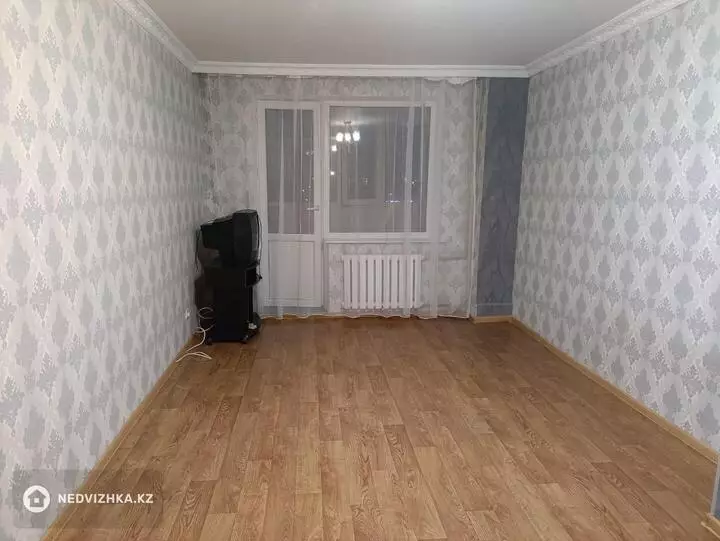 2-комнатная квартира, этаж 6 из 9, 85 м², На длительный срок, фотография 5