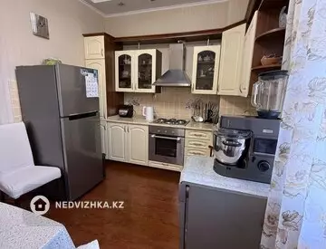 4-бөлмелі пәтер, қабат 2 барлық қабат саны 3, 160 м², 7-нобай