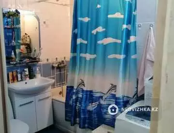 2-комнатная квартира, этаж 4 из 5, 44 м², миниатюра 2