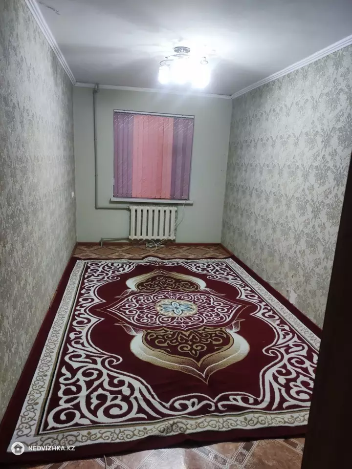 3-комнатная квартира, этаж 3 из 4, 59 м², На длительный срок, фотография 2