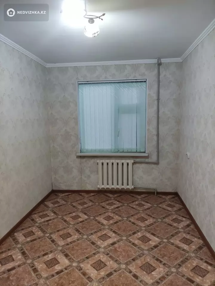 3-комнатная квартира, этаж 3 из 4, 59 м², На длительный срок, фотография 3
