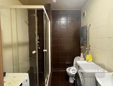 2-комнатная квартира, этаж 9 из 10, 45 м², миниатюра 9