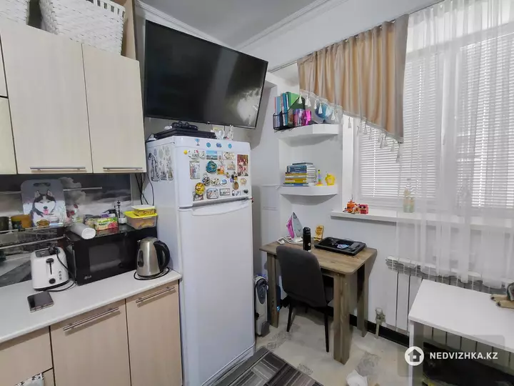 1-комнатная квартира, этаж 1 из 9, 18 м²