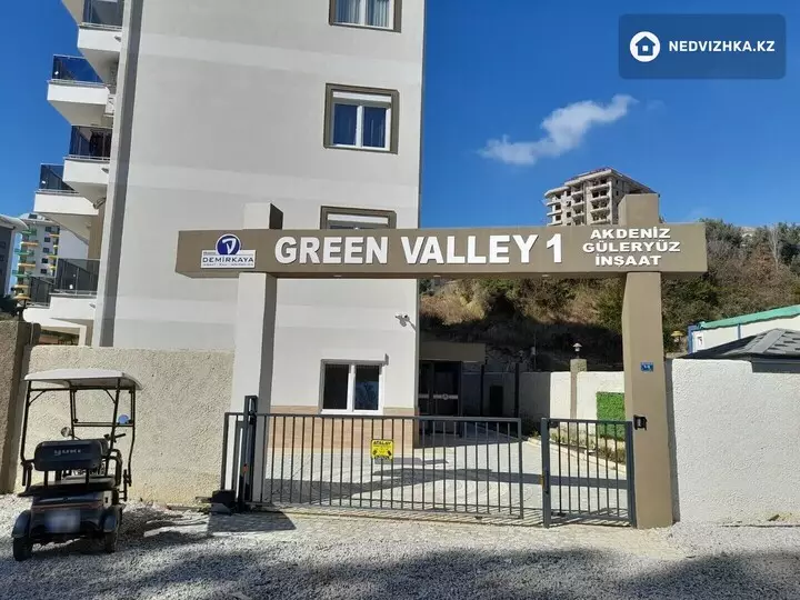 2-комнатная квартира, этаж 2 из 9, 35 м², фотография 3