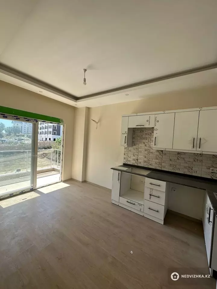 2-комнатная квартира, этаж 2 из 9, 35 м², фотография 5