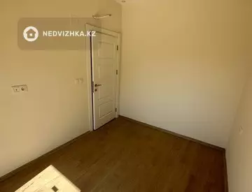 2-комнатная квартира, этаж 2 из 9, 35 м², миниатюра 6
