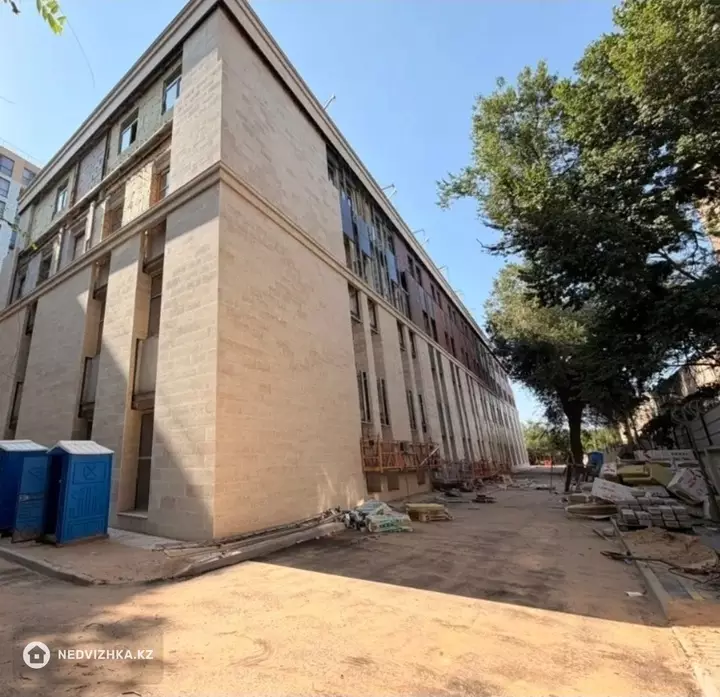 3-комнатная квартира, этаж 1 из 4, 80 м², фотография 5
