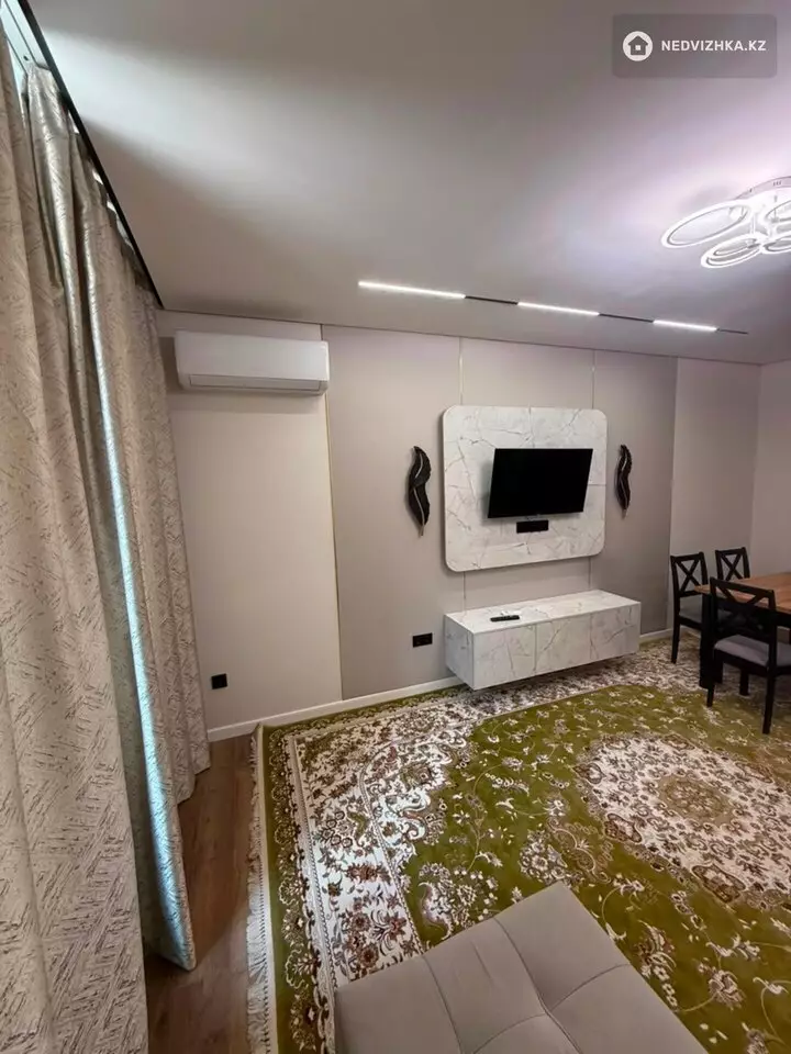 3-комнатная квартира, этаж 4 из 18, 80 м², фотография 5