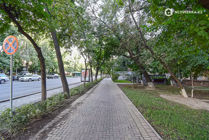 3-комнатная квартира, этаж 3 из 9, 84 м²