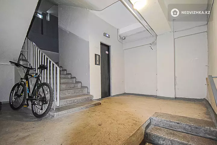 3-комнатная квартира, этаж 3 из 9, 84 м², фотография 5