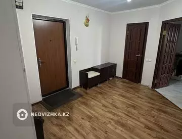 2-комнатная квартира, этаж 4 из 10, 67 м²