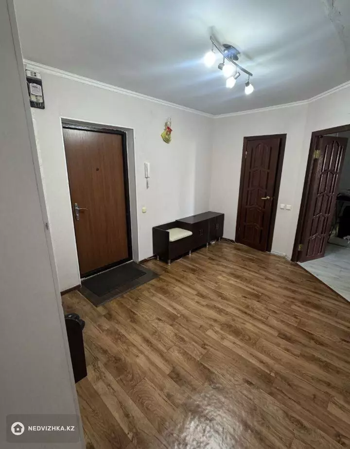 2-комнатная квартира, этаж 4 из 10, 67 м², 3-фотосурет