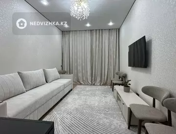 3-комнатная квартира, этаж 6 из 9, 78 м², миниатюра 1