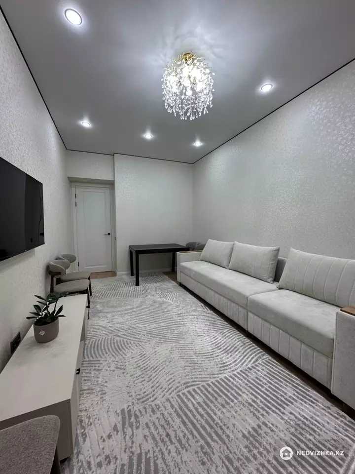 3-комнатная квартира, этаж 6 из 9, 78 м², фотография 2