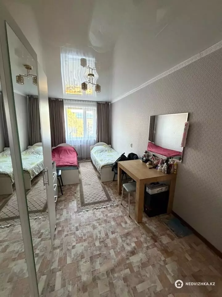 3-комнатная квартира, этаж 2 из 5, 60 м², фотография 2