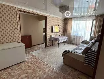 3-комнатная квартира, этаж 2 из 5, 60 м², миниатюра 6